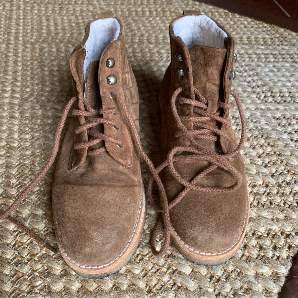 APC shearling lined suede boots